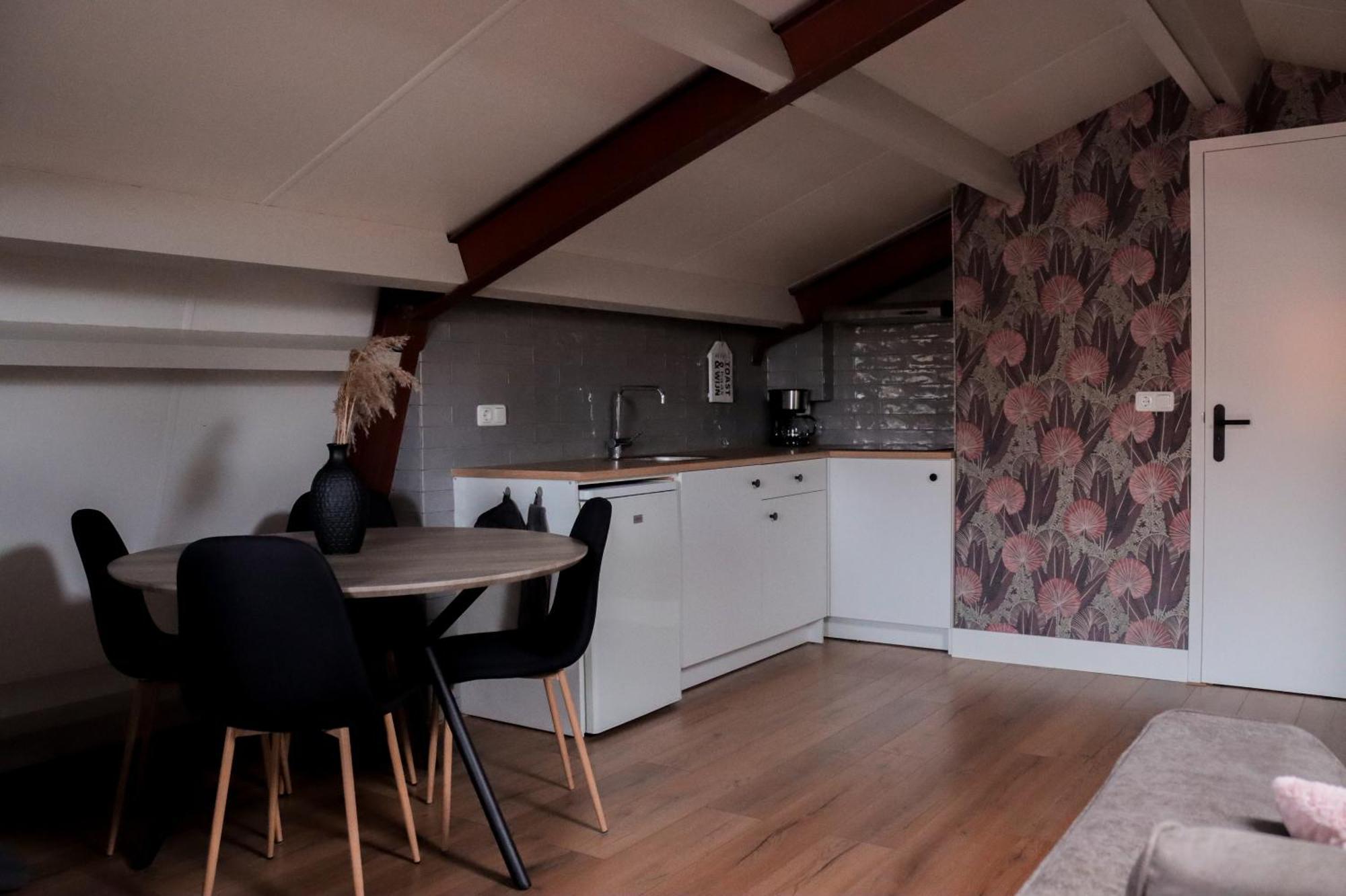 B&B De Kalverschuur Schoonrewoerd ภายนอก รูปภาพ